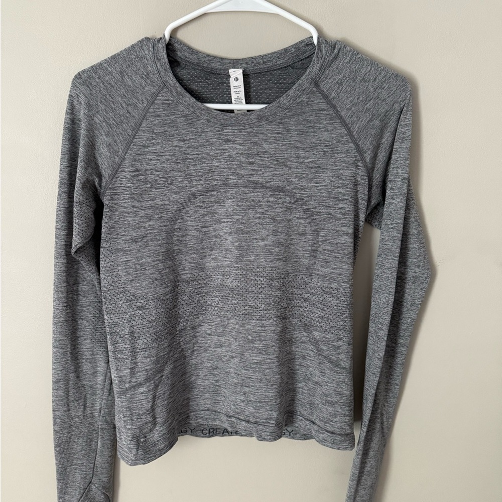 Lululemon Athletica Gray Fitted Swiftly Tech Long Sleeve T shirt